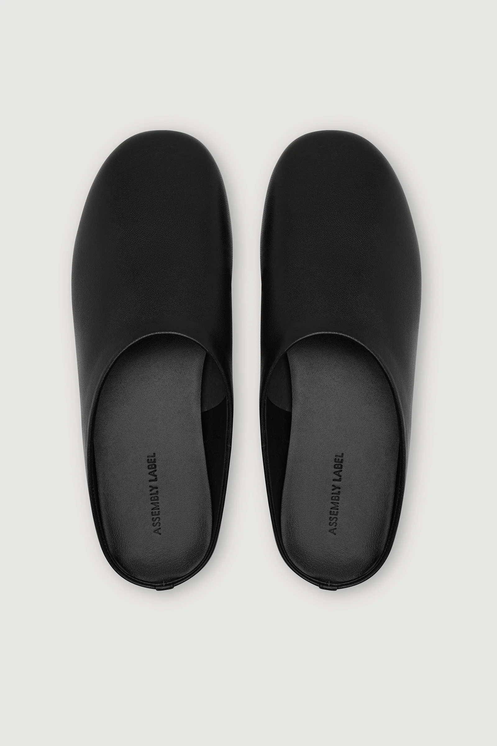 Aiden Leather Slide - Image 3