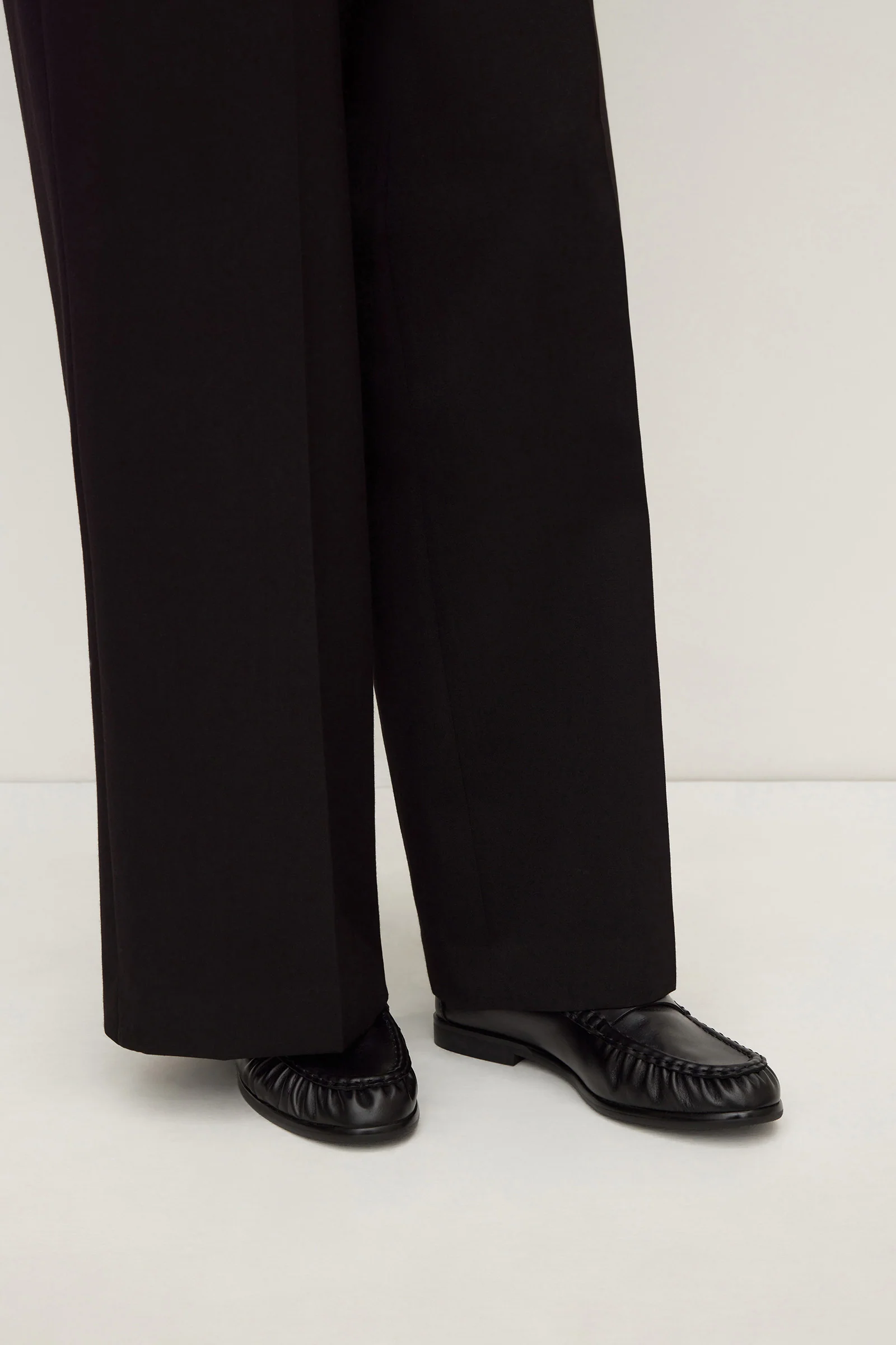 Avenue Leather Loafer - Image 4