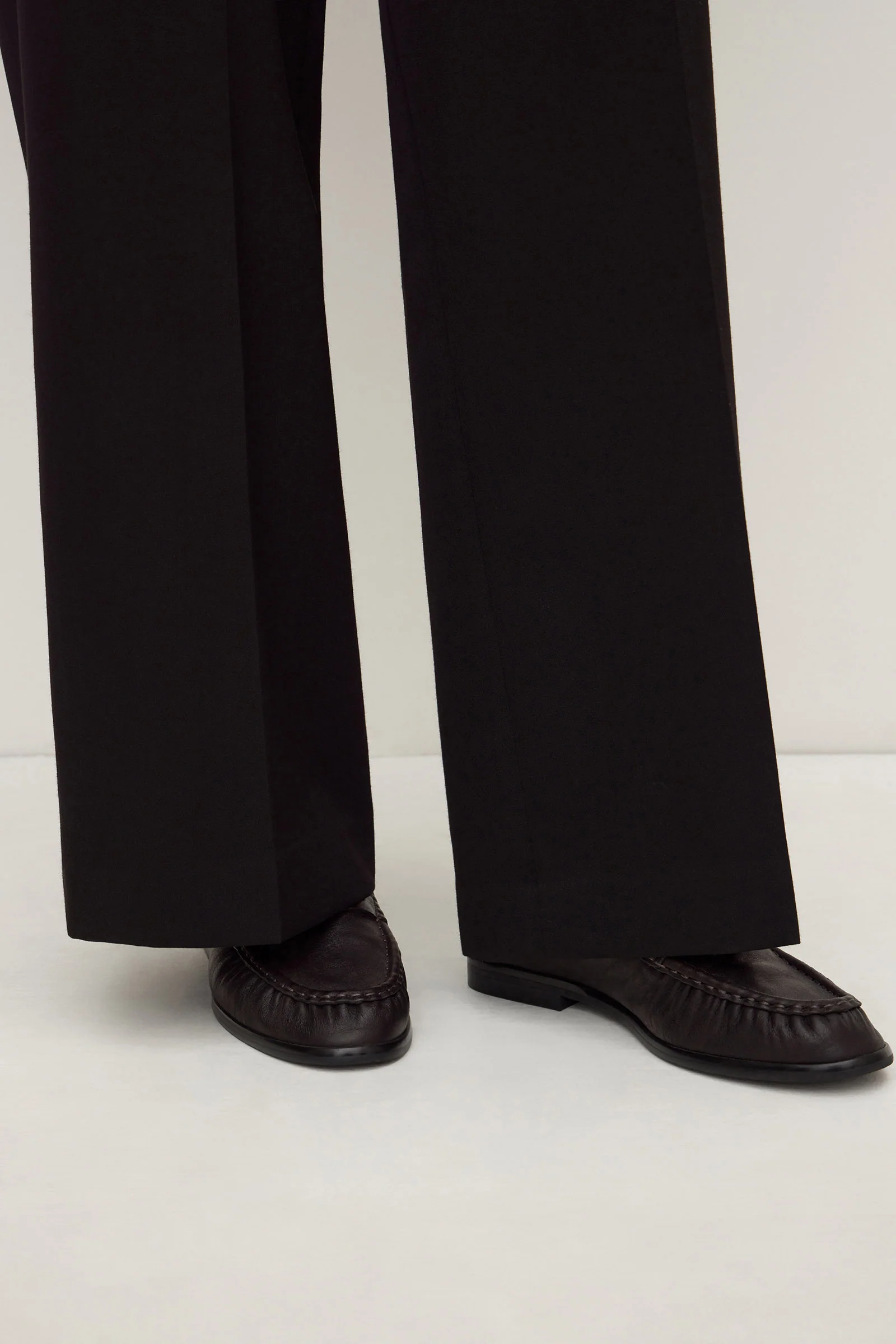 Avenue Leather Loafer - Image 4