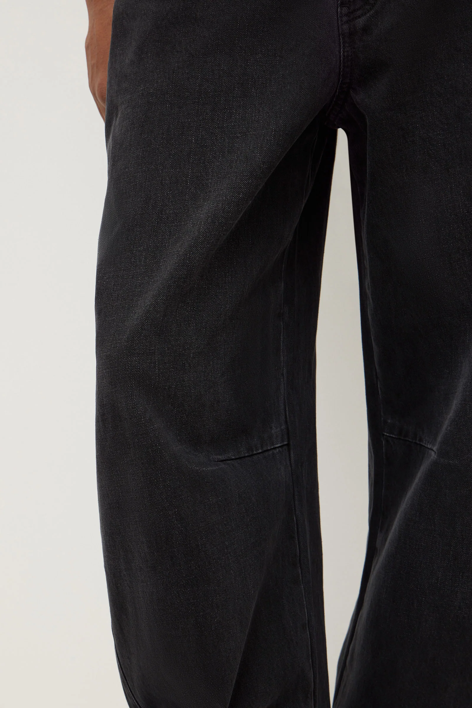 Barrel Leg Jean - Image 6
