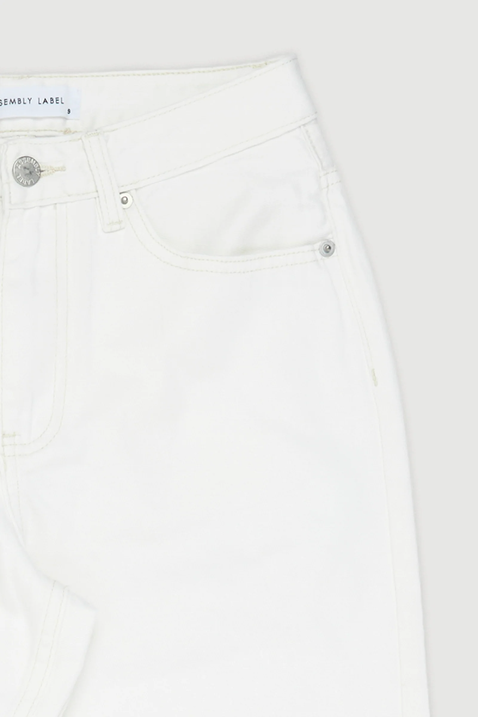 Re-Worn Womens Denim Jean - Image 2