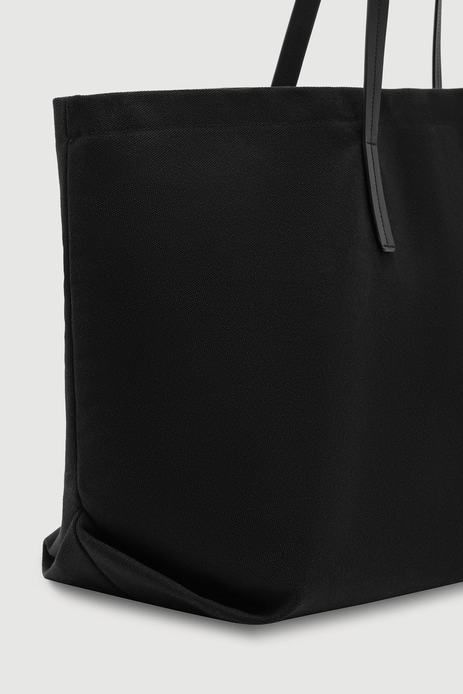 Lane Canvas Bag - Image 2