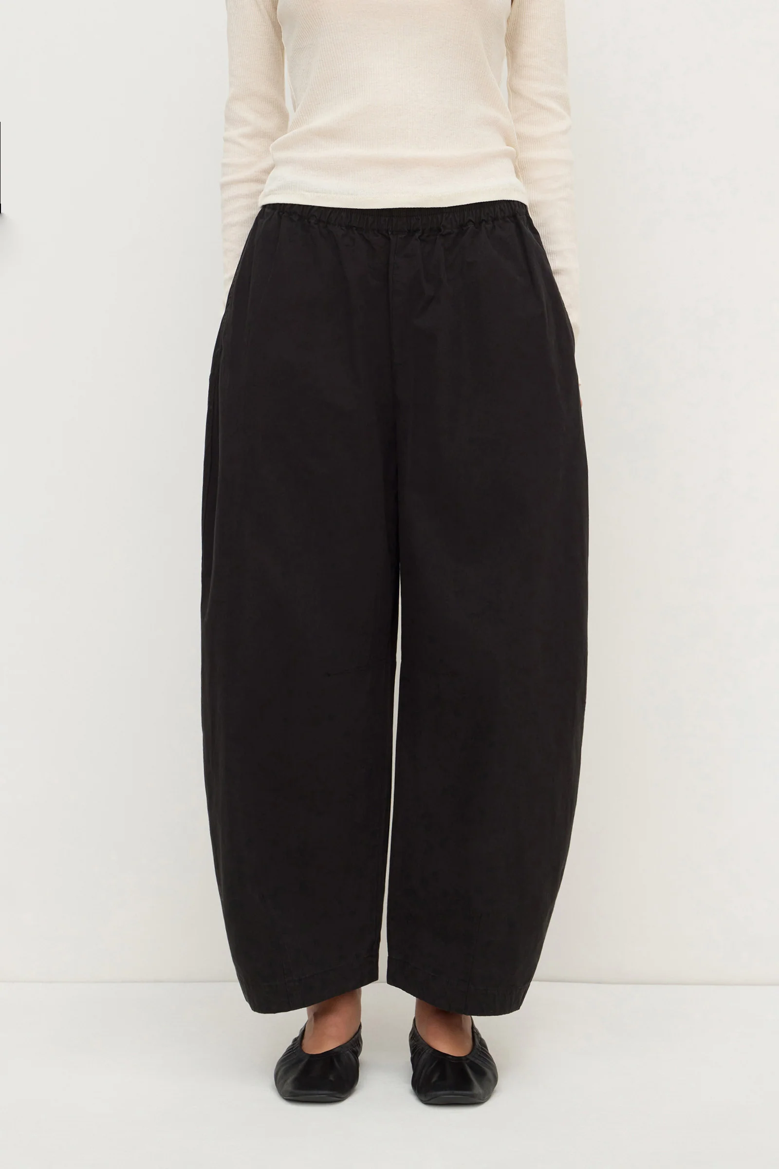 Lola Barrel Pant - Image 2