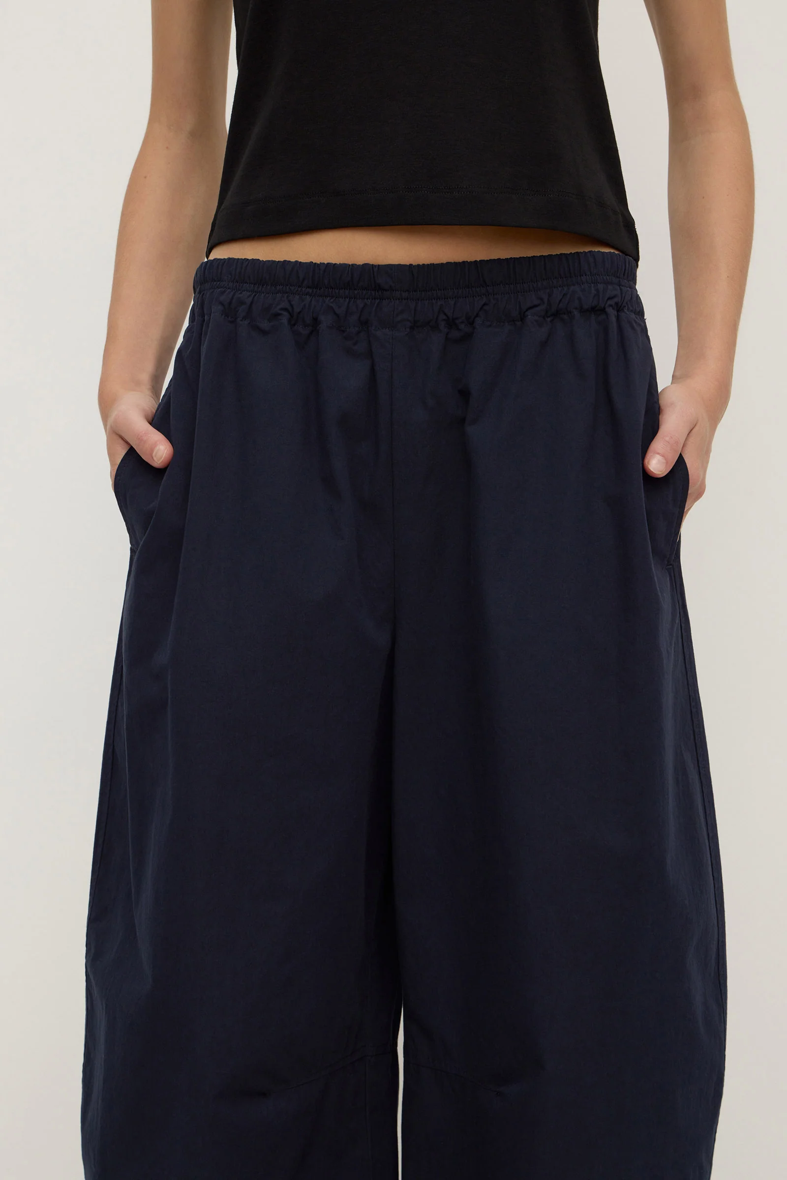 Lola Barrel Pant - Image 6