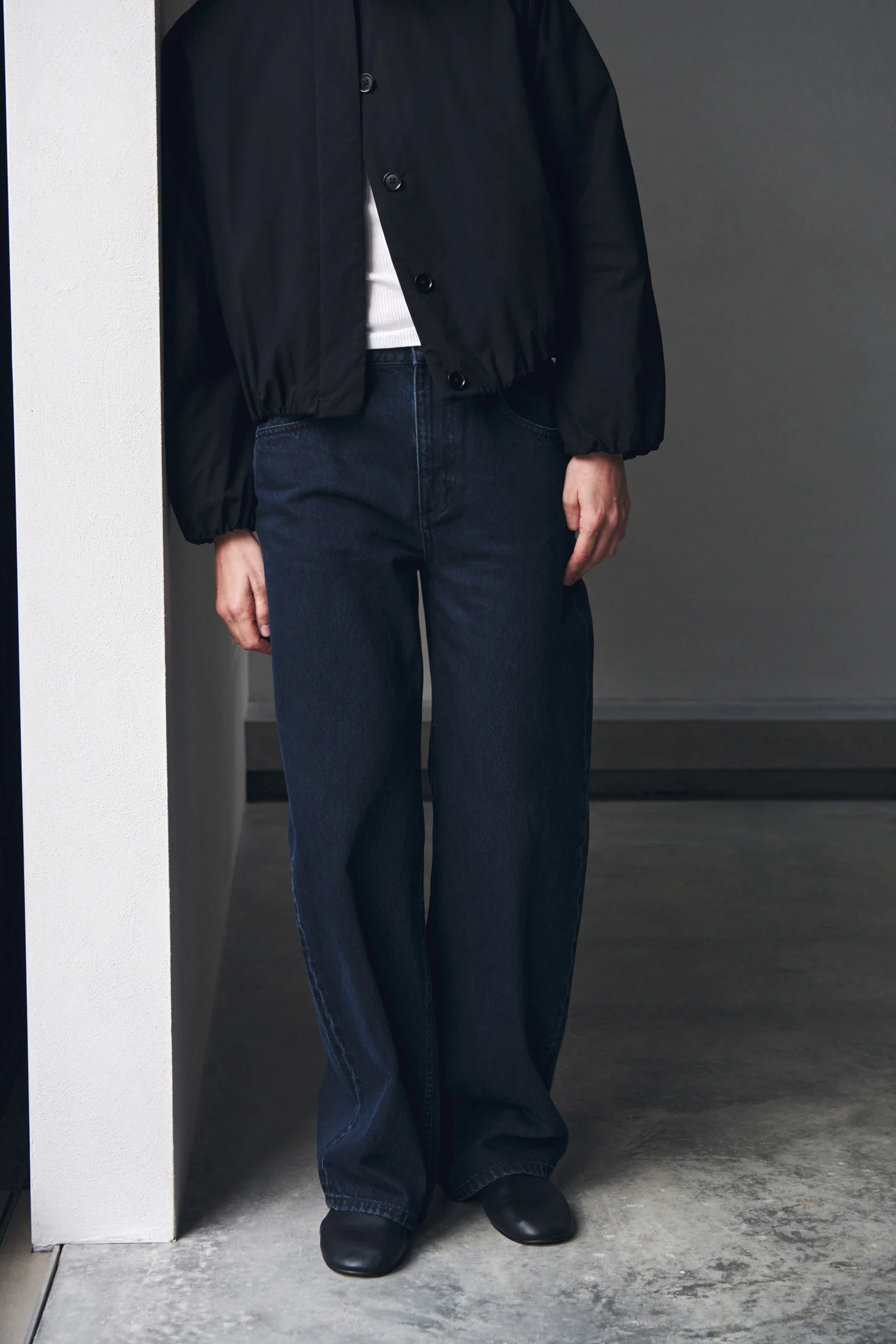 Low Curve Mid Rise Jean - Image 2