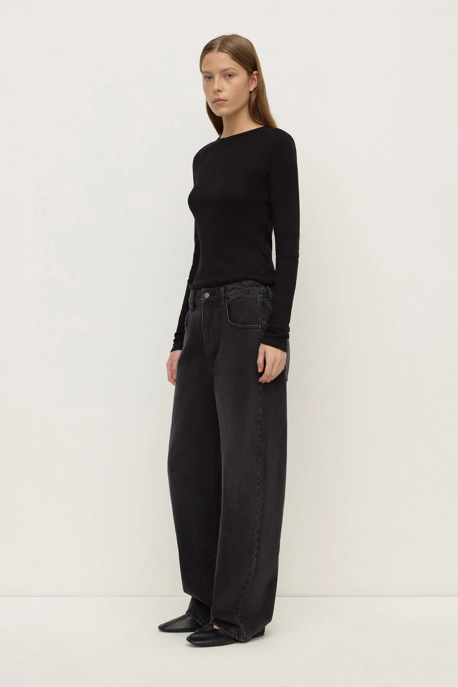 Low Curve Mid Rise Jean - Image 4
