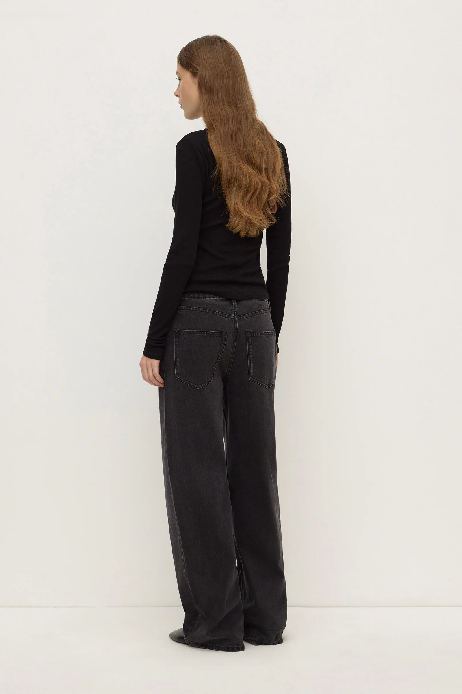 Low Curve Mid Rise Jean - Image 5