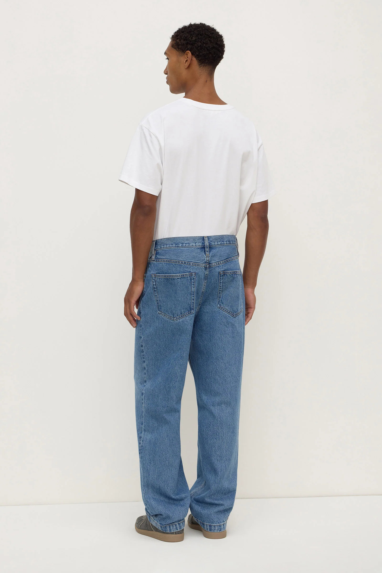 Mens Relaxed Jean - Image 5
