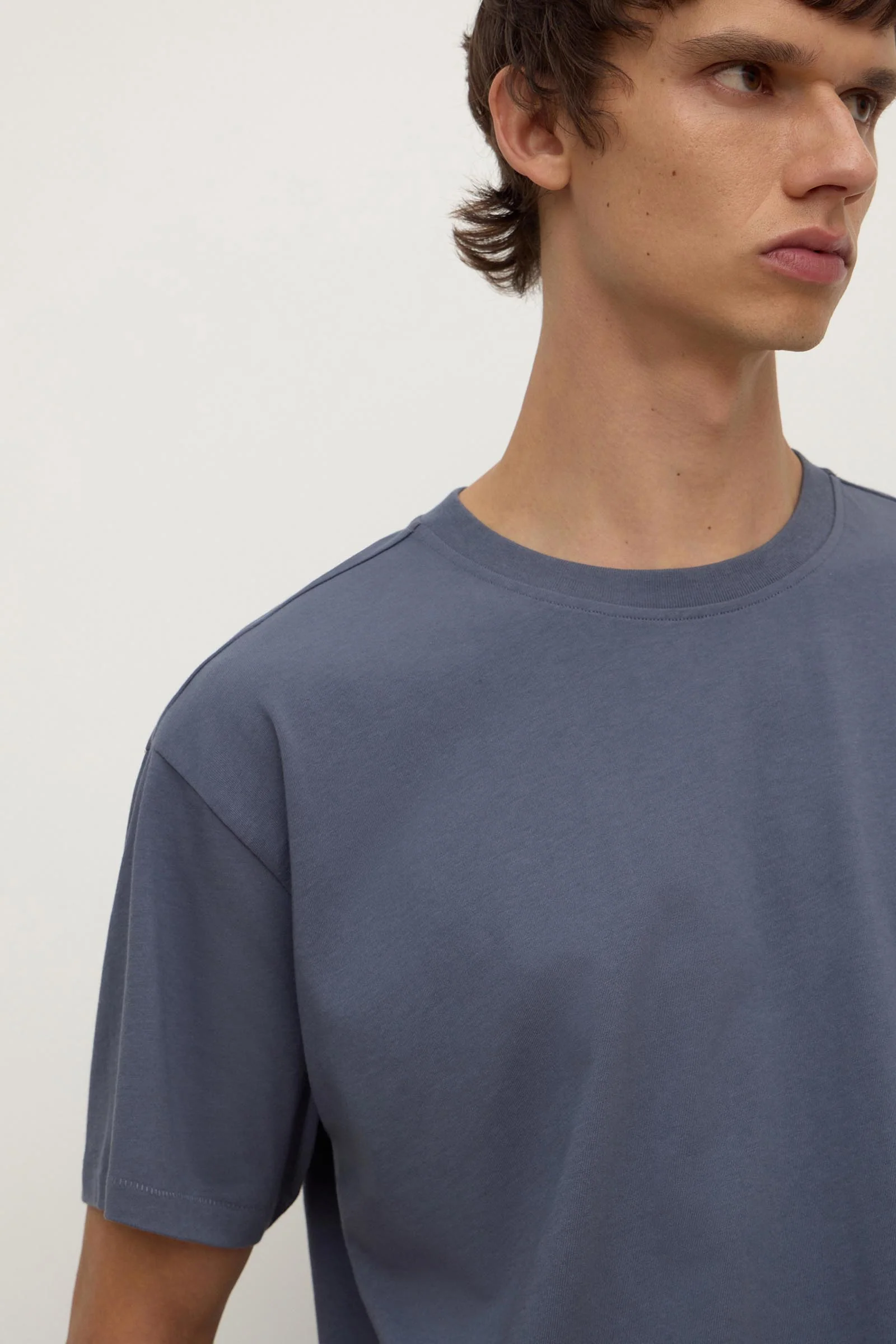 Oli Tee - Image 2