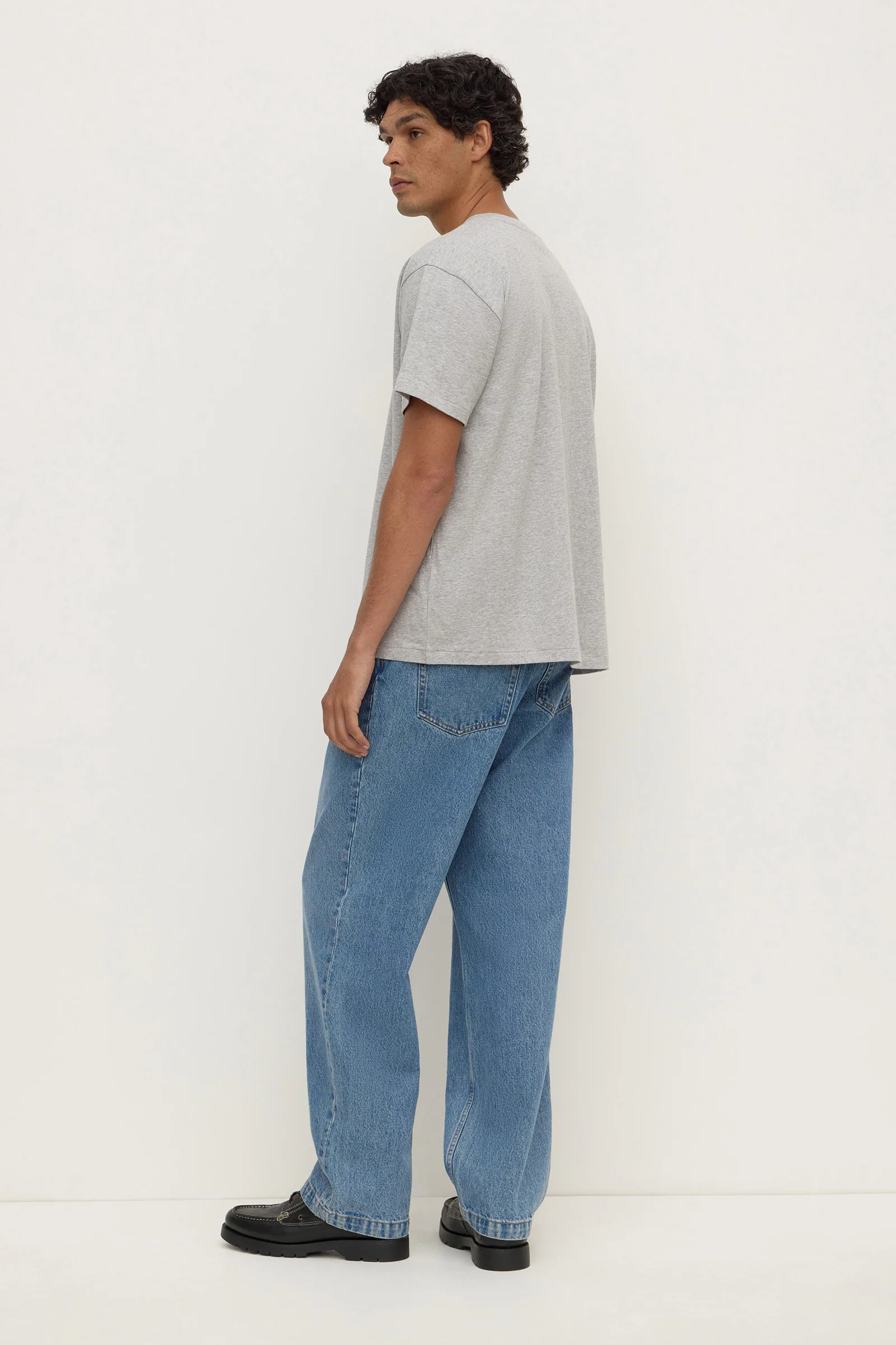 Oli Tee - Image 4