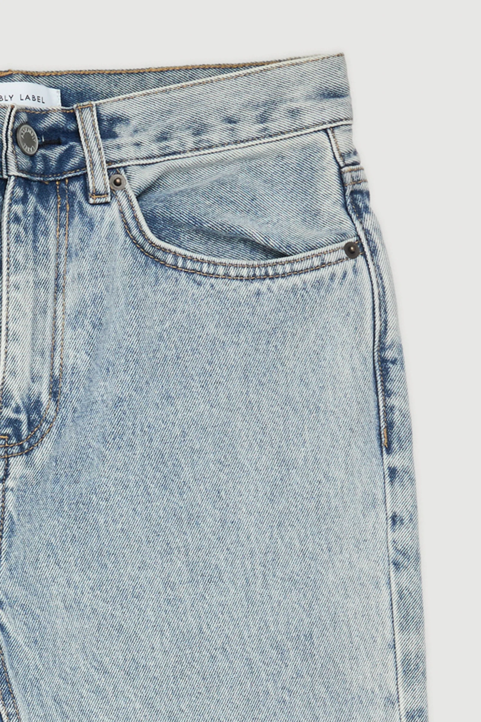 Re-Worn Womens Denim Straight Leg Jean - Image 2