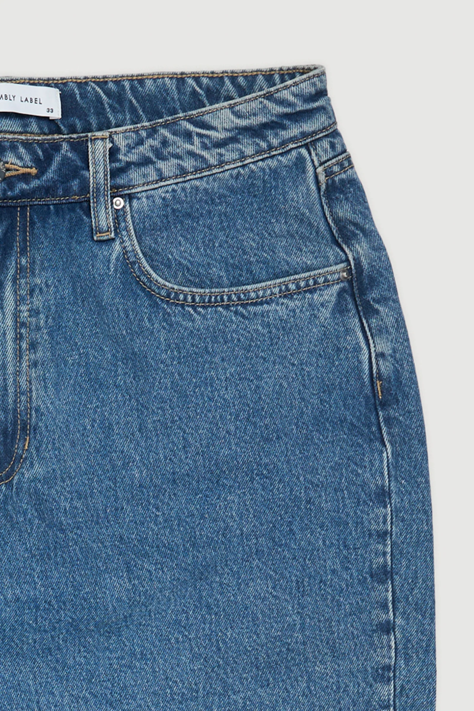 Re-Worn Womens Denim Straight Leg Jean - Image 2