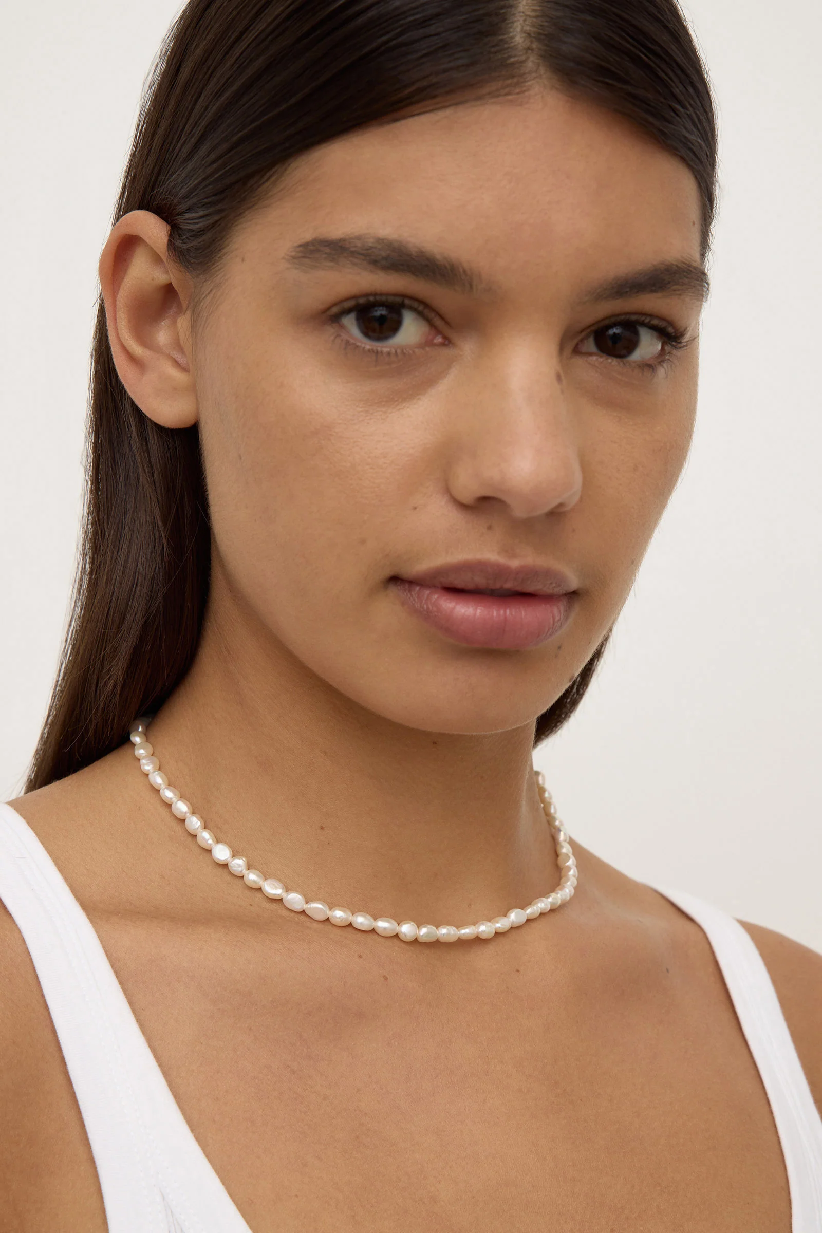 Vermeer Olive Necklace - Image 2